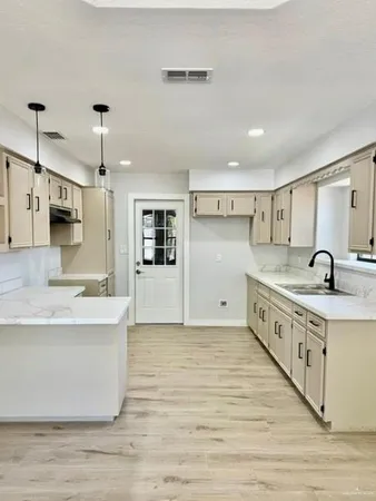 $1,600 | 108 Collins Street, Donna, TX 78537