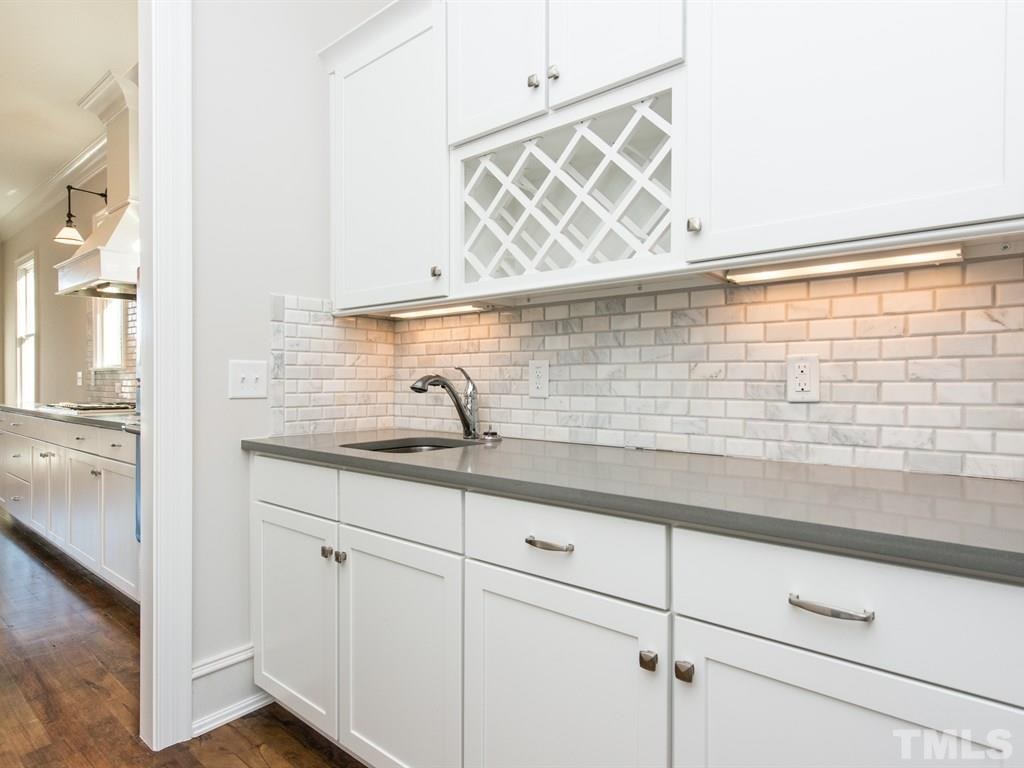 523 Peebles Street Raleigh, NC 27608 - Photo 8 of 24