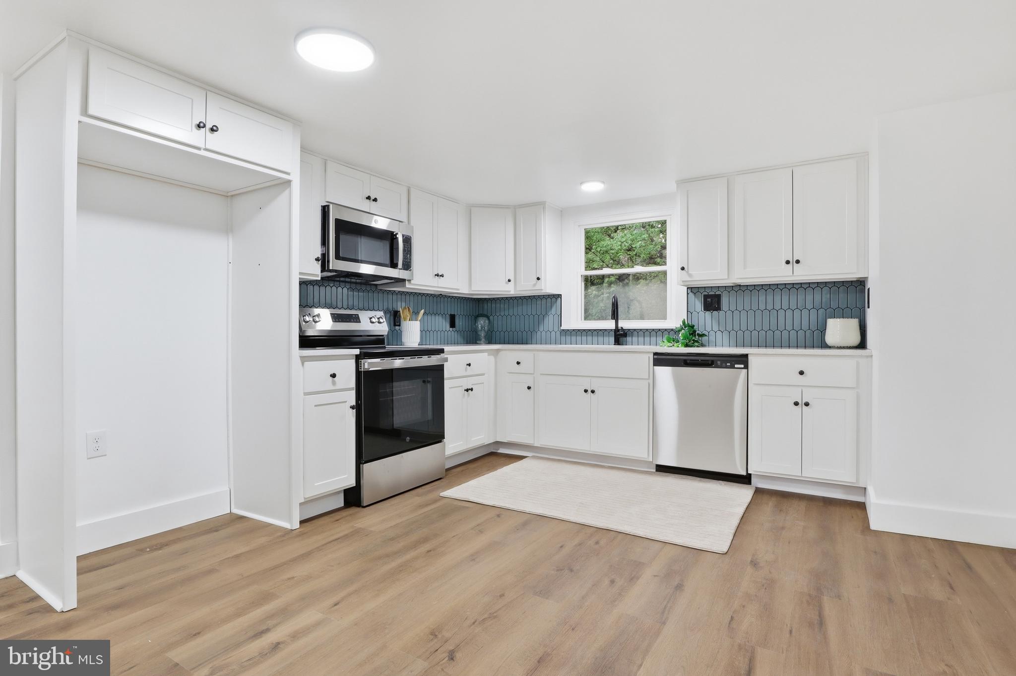 1457 Salem Road York, PA 17404 - Photo 4 of 43