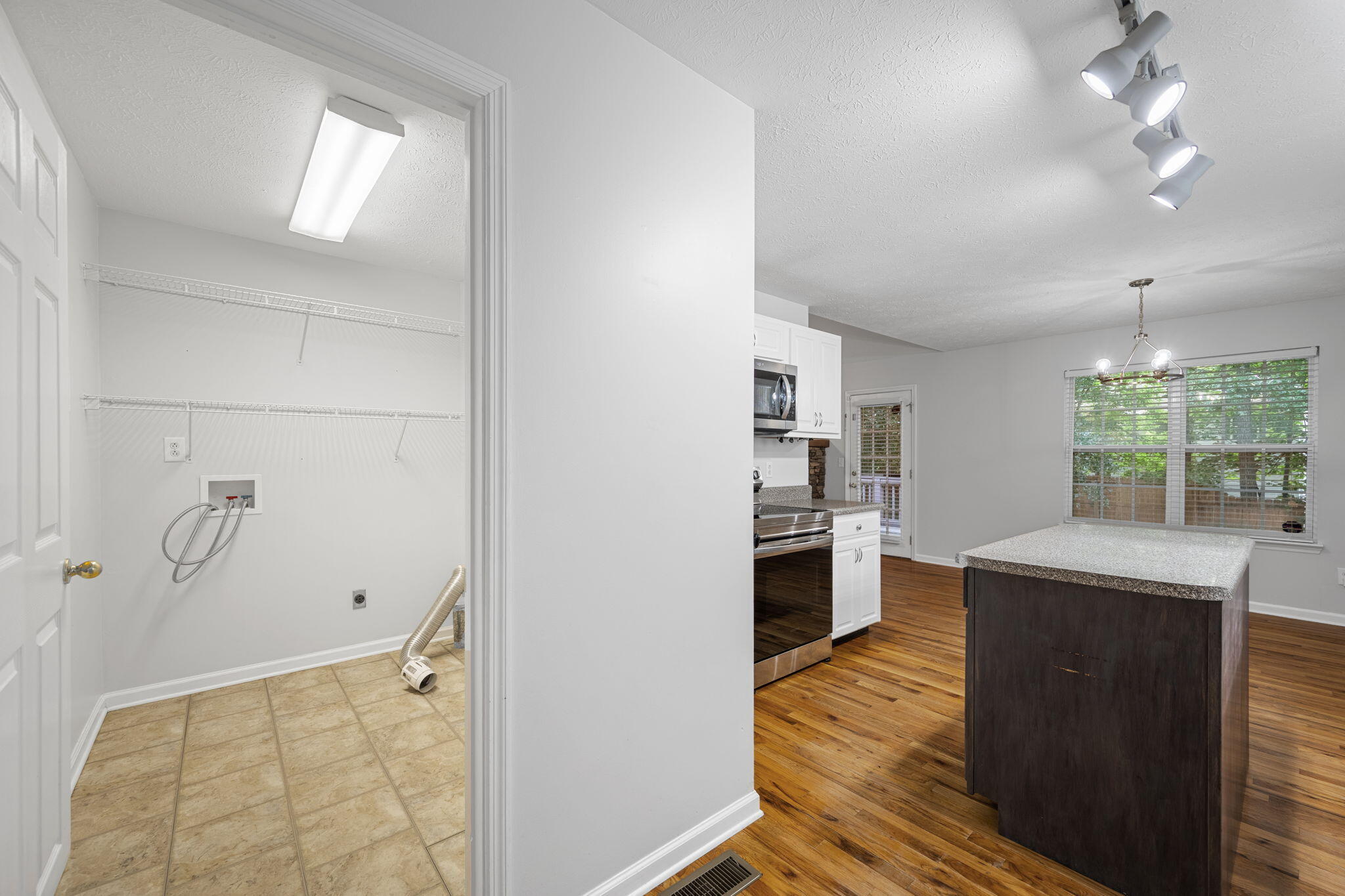 109 Oak Ridge Drive LaFayette, GA 30728 - Photo 15 of 31 23-web-or-mls-DSC_9457