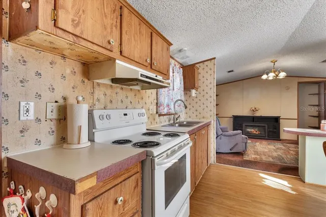 $109,900 | 148 Southeast 911th Street, Old Town, FL 32680