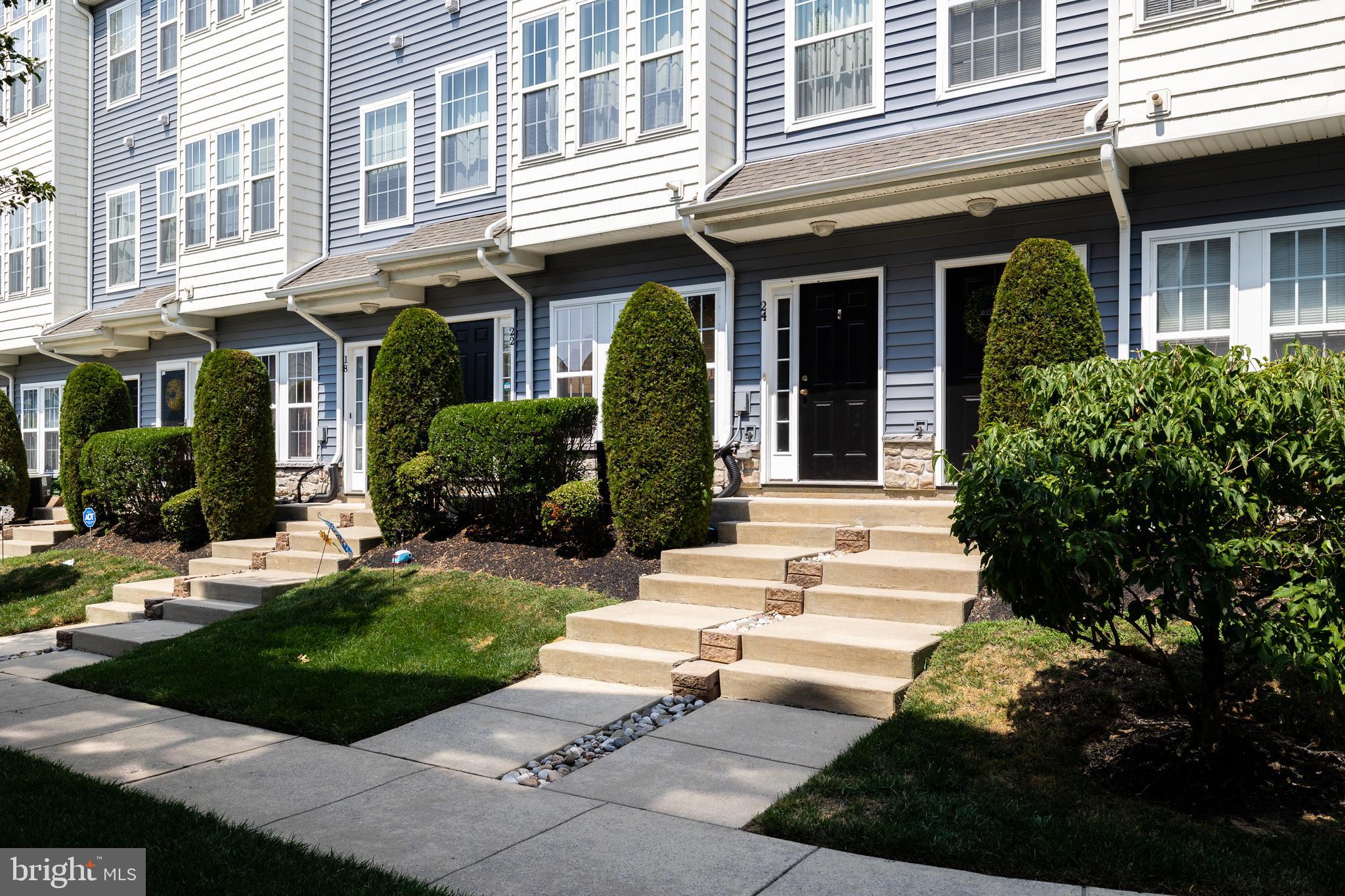 24 Teal Court Riverside, NJ 08075 - Photo 4 of 36