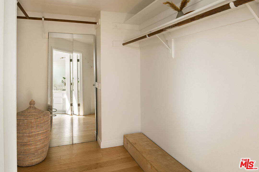 1014 9th Street, Unit 4 Santa Monica, CA 90403 - Photo 25 of 38 a view of closet