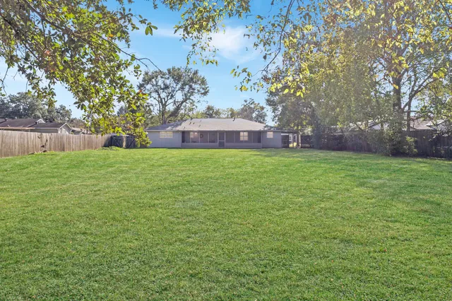 a view of outdoor space with garden view