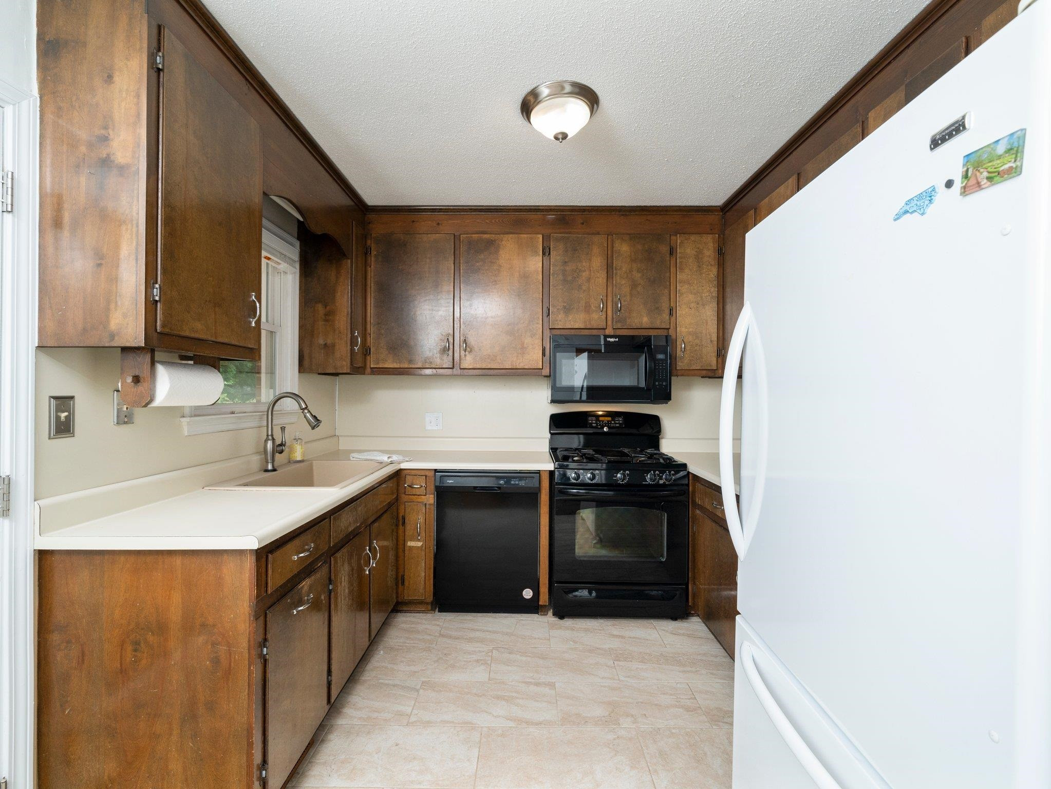 1413 Ashburton Road Raleigh, NC 27606 - Photo 5 of 27 Photo 5