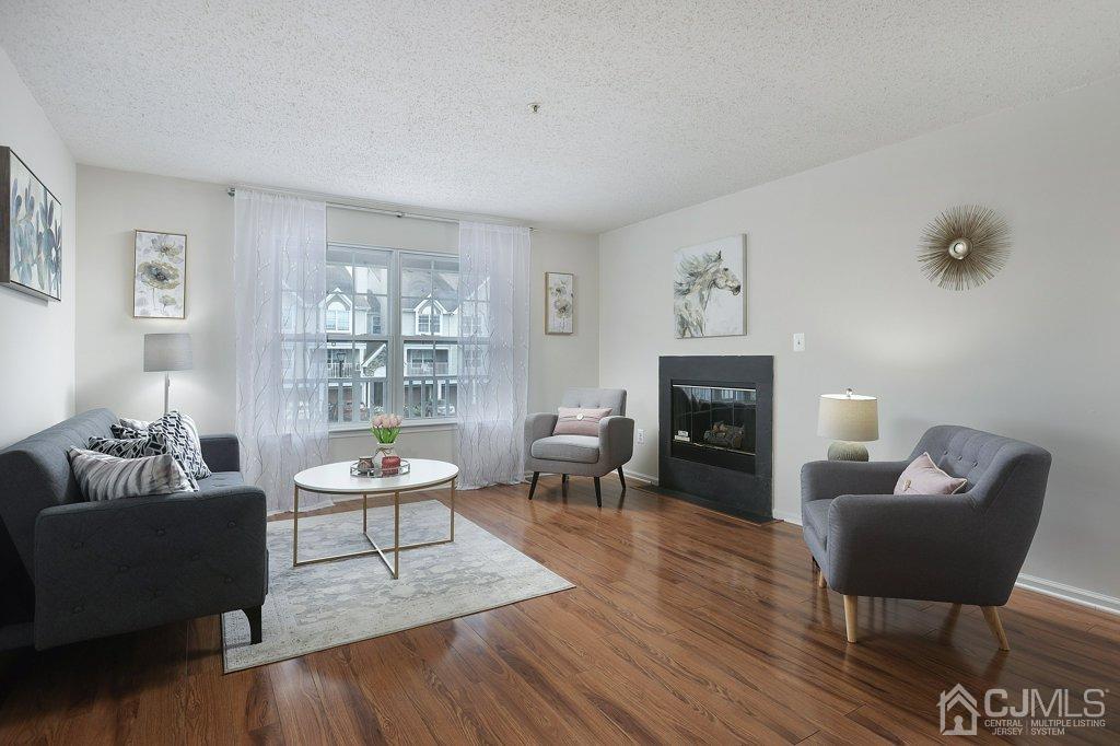 247 Prestwick Way Edison, NJ 08820 - Photo 5 of 32 Gallery Image 5
