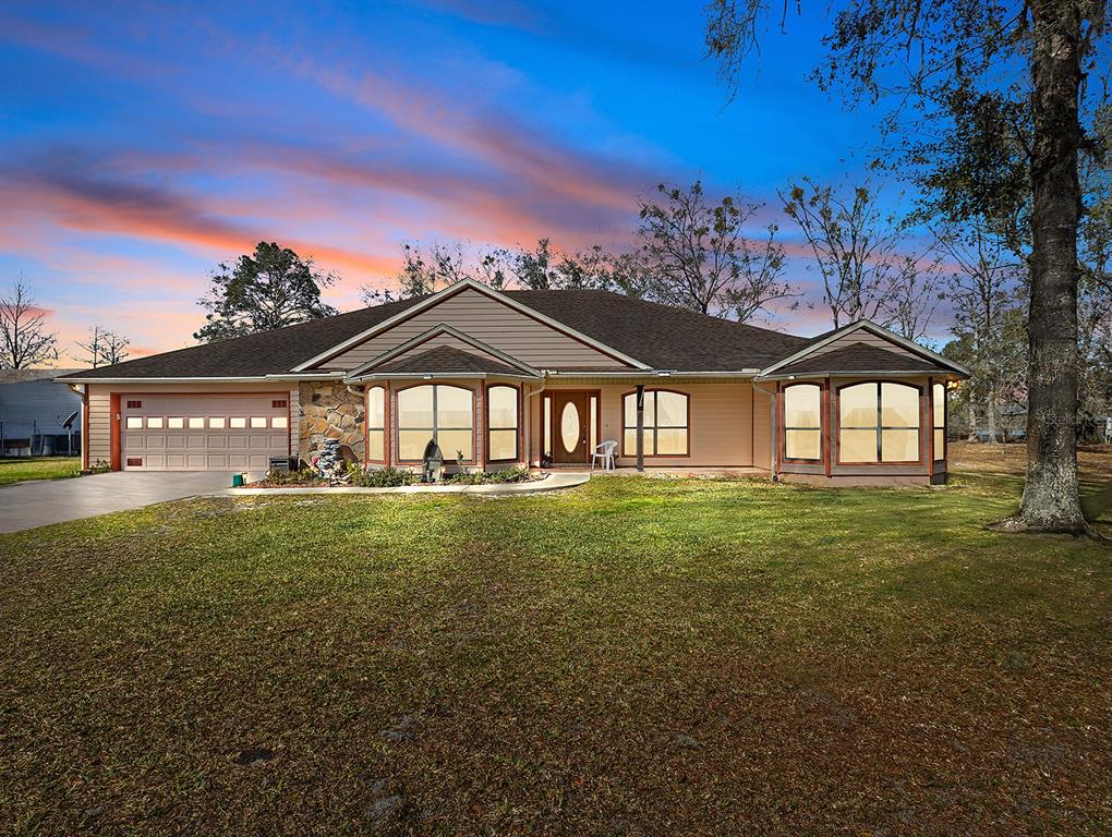 372 Southeast Cypress Ln  