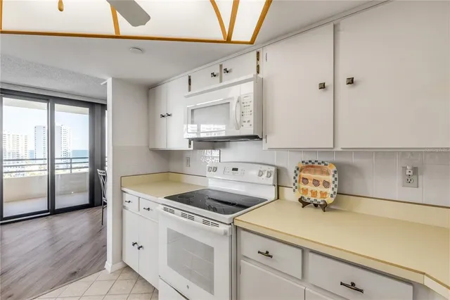 $299,000 | 1 Oceans W Boulevard, Unit 10B4, Daytona Beach, FL 32118