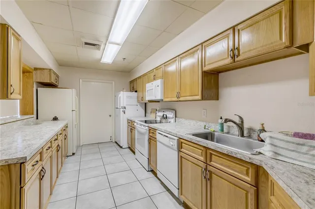 $299,000 | 1 Oceans W Boulevard, Unit 10B4, Daytona Beach, FL 32118