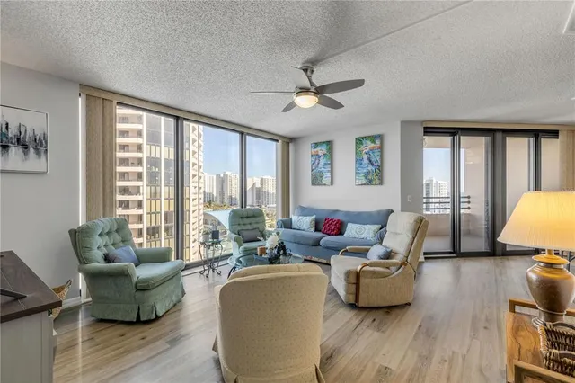 $299,000 | 1 Oceans W Boulevard, Unit 10B4, Daytona Beach, FL 32118