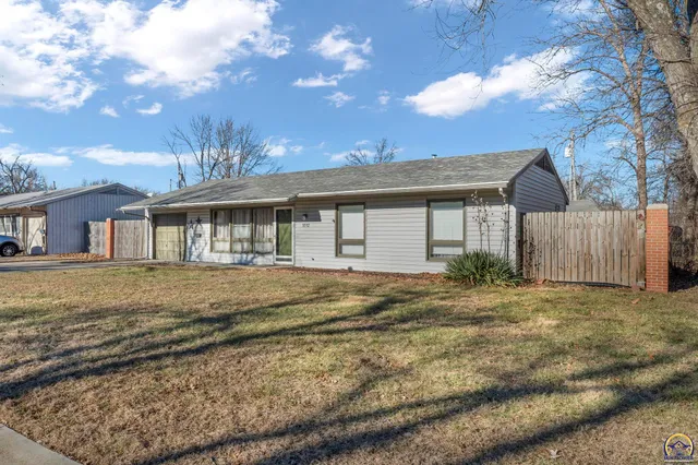 $159,000 | 5512 Southwest 18th Terrace, Topeka, KS 66604