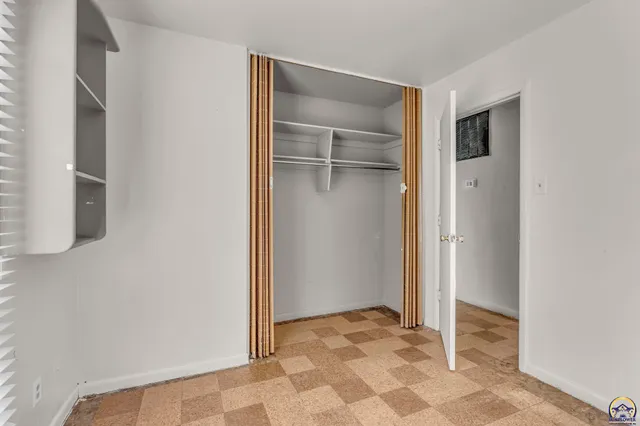 $159,000 | 5512 Southwest 18th Terrace, Topeka, KS 66604