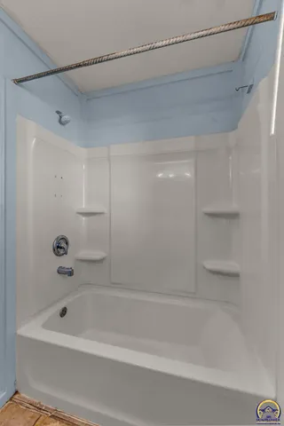 $159,000 | 5512 Southwest 18th Terrace, Topeka, KS 66604