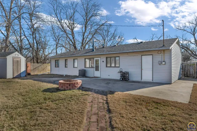 $159,000 | 5512 Southwest 18th Terrace, Topeka, KS 66604