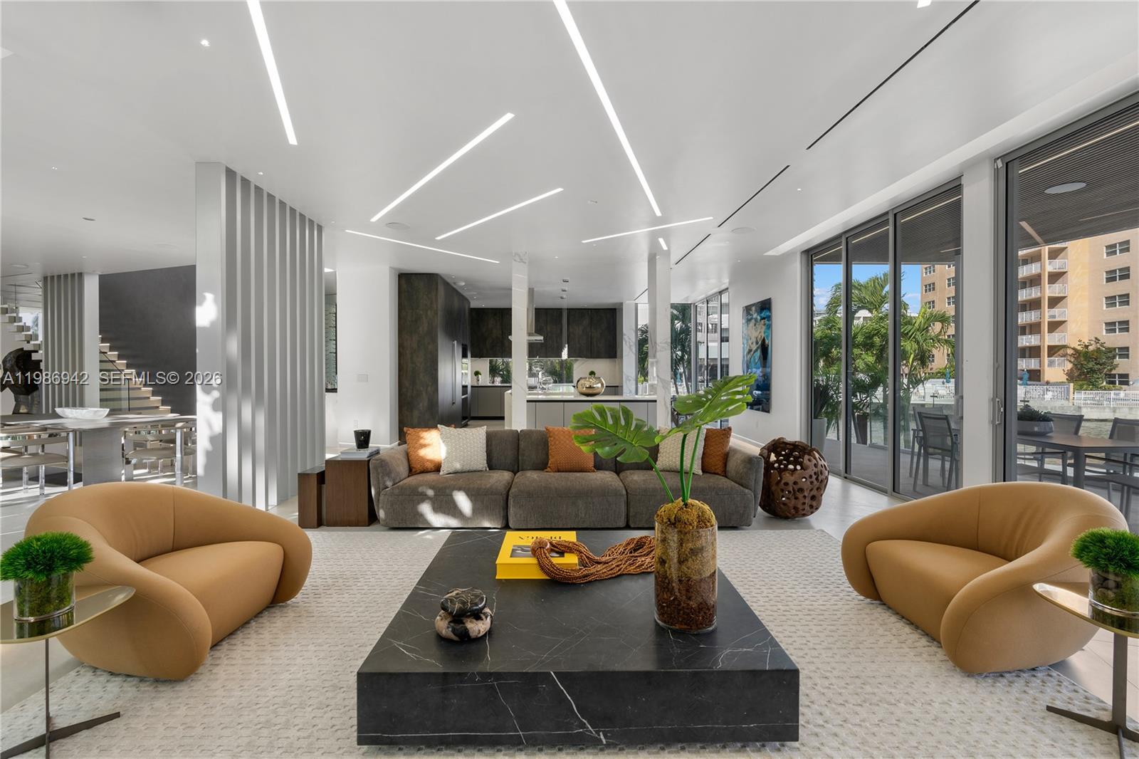 501 Palm Drive Hallandale Beach, FL 33009 - Photo 15 of 56 Gallery Image 15