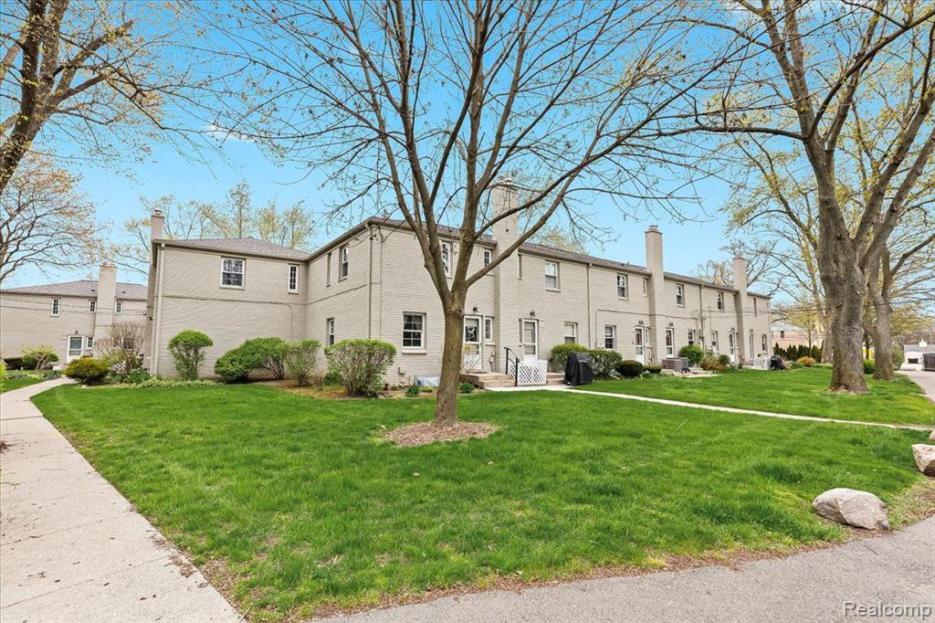 1858 Graefield Road Birmingham, MI 48009 - Photo 21 of 35