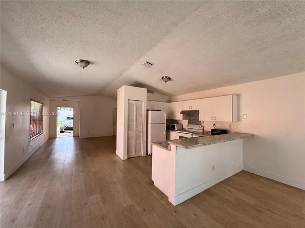 $2,800 | 14350 Southwest 175th Street, Miami, FL 33177