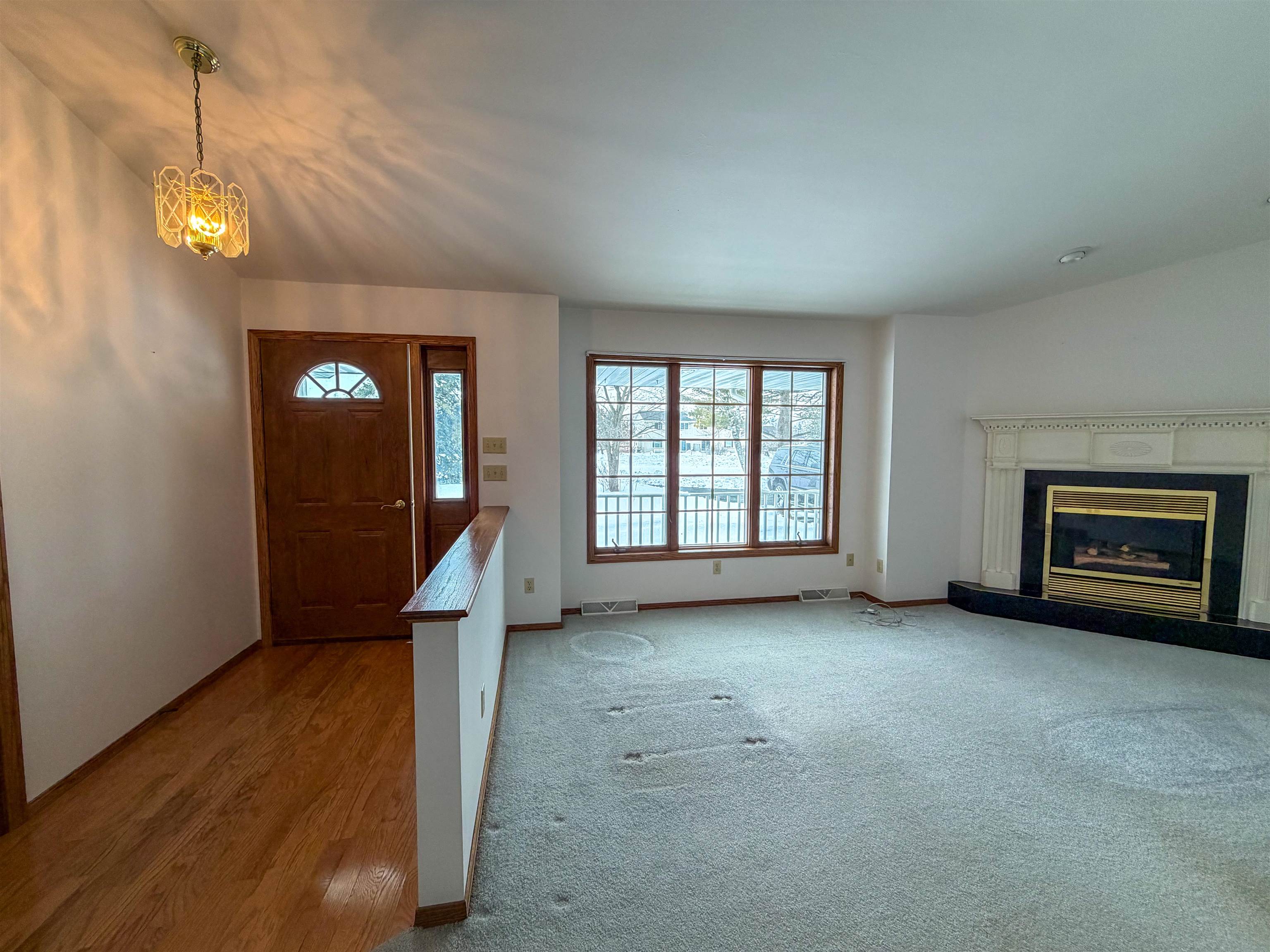 511 West Pulaski Street Pulaski, WI 54162 - Photo 6 of 32