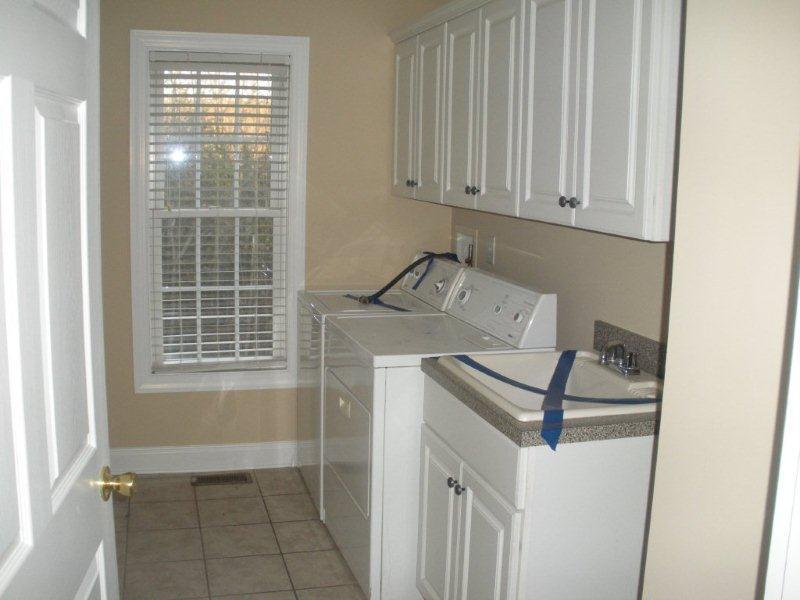 140 Stripers Landing Road Moneta, VA 24121 - Photo 8 of 25 Laundry Room