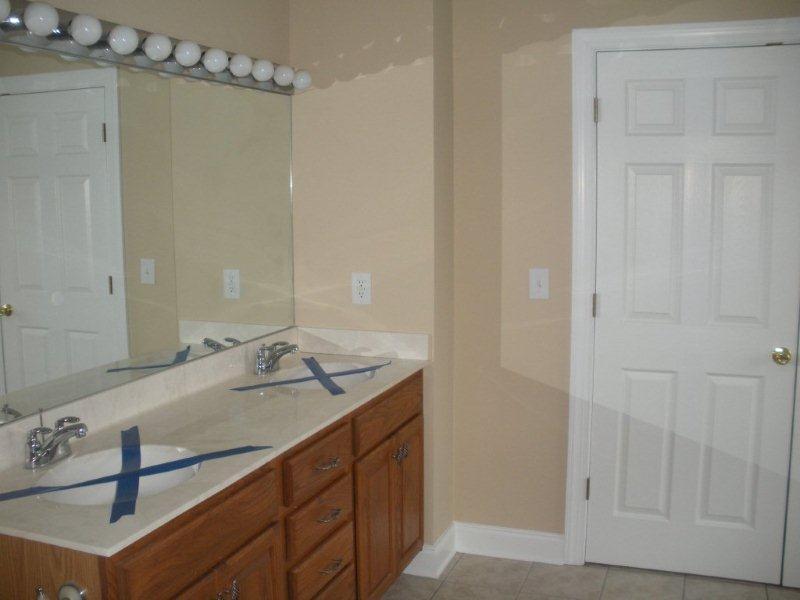 140 Stripers Landing Road Moneta, VA 24121 - Photo 10 of 25 Master Bath