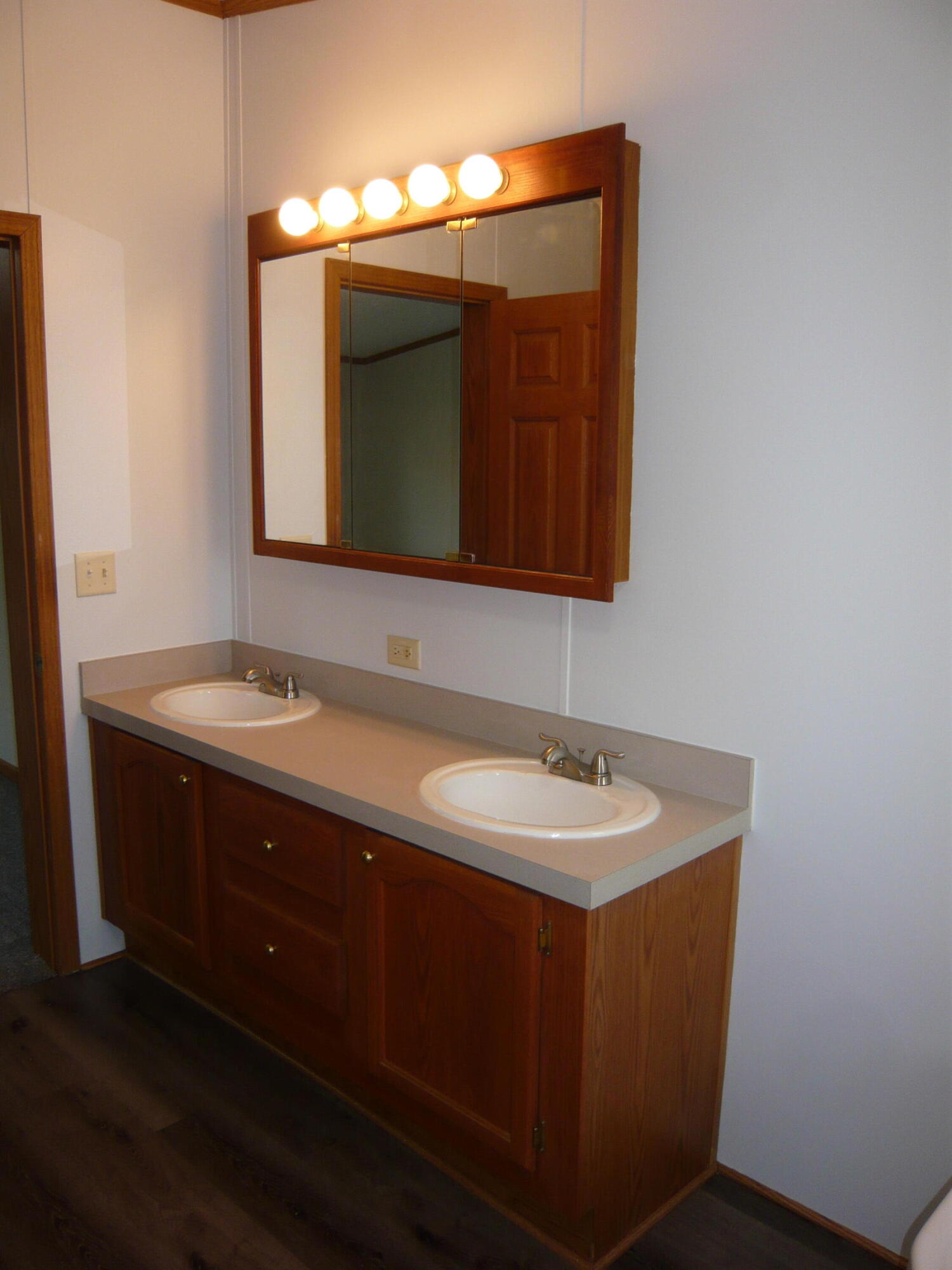 11625 King Road Concord, MI 49237 - Photo 11 of 28 P1050879