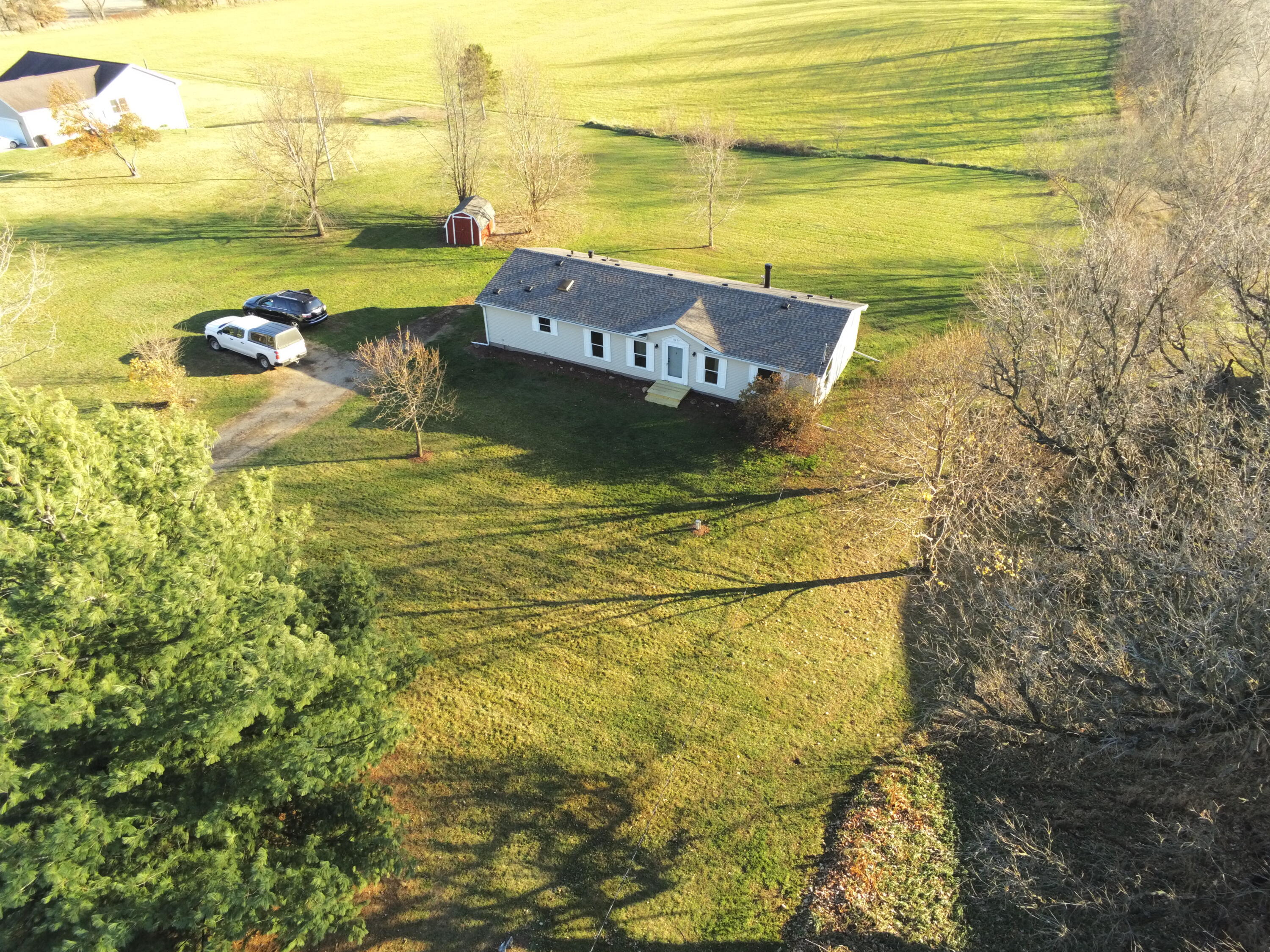 11625 King Road Concord, MI 49237 - Photo 2 of 28 P3120531