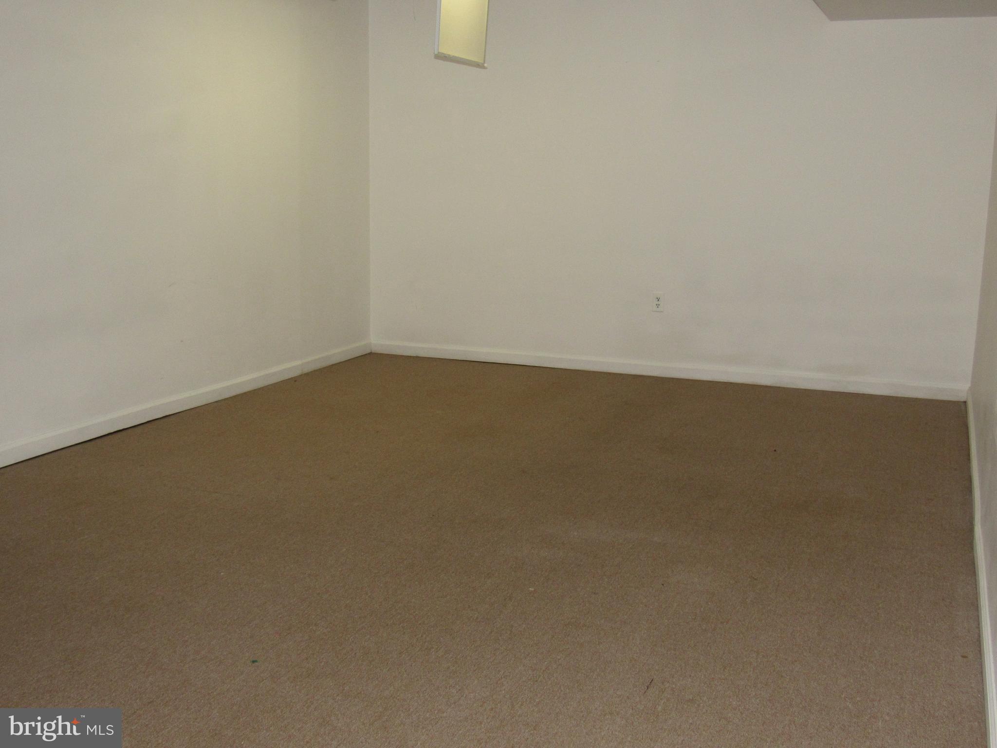 11 Mapleshade Road Newark, DE 19702 - Photo 16 of 27