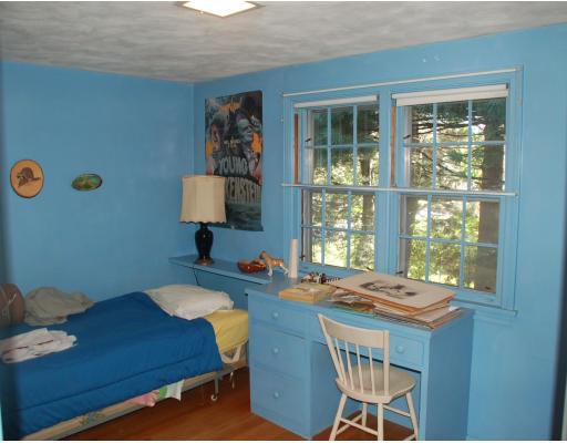 101 Chalmers Street Springfield, MA 01118 - Photo 14 of 19 a view of a workspace with furniture and window