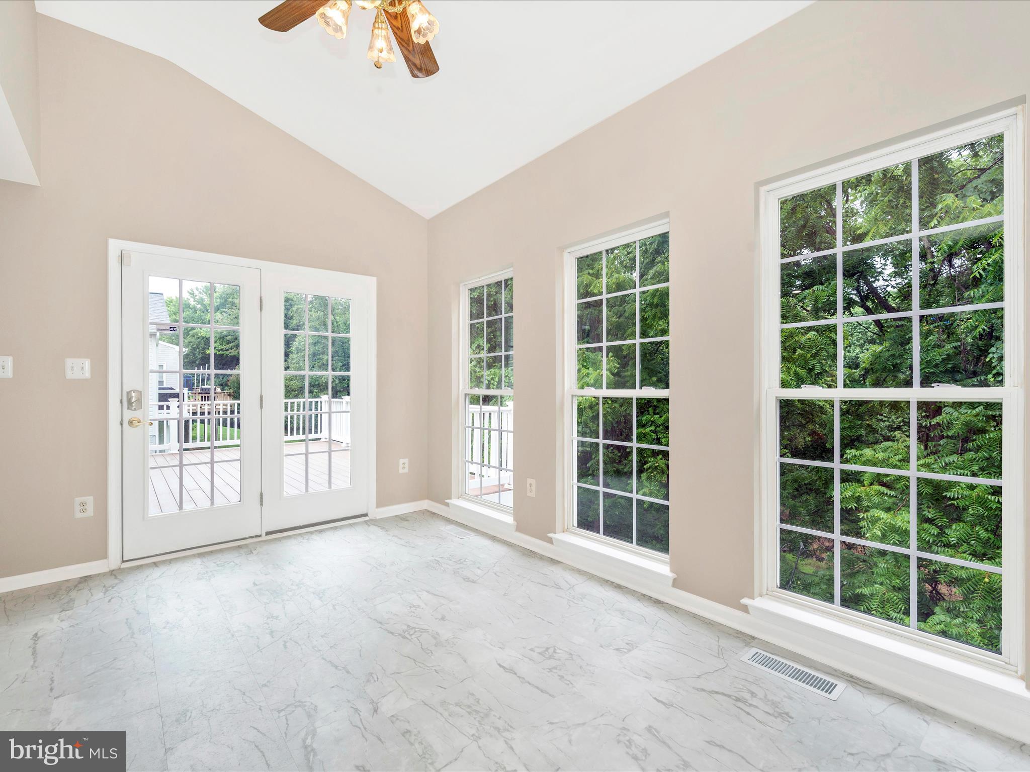 18845 Porterfield Way Germantown, MD 20874 - Photo 12 of 48 Morning Room