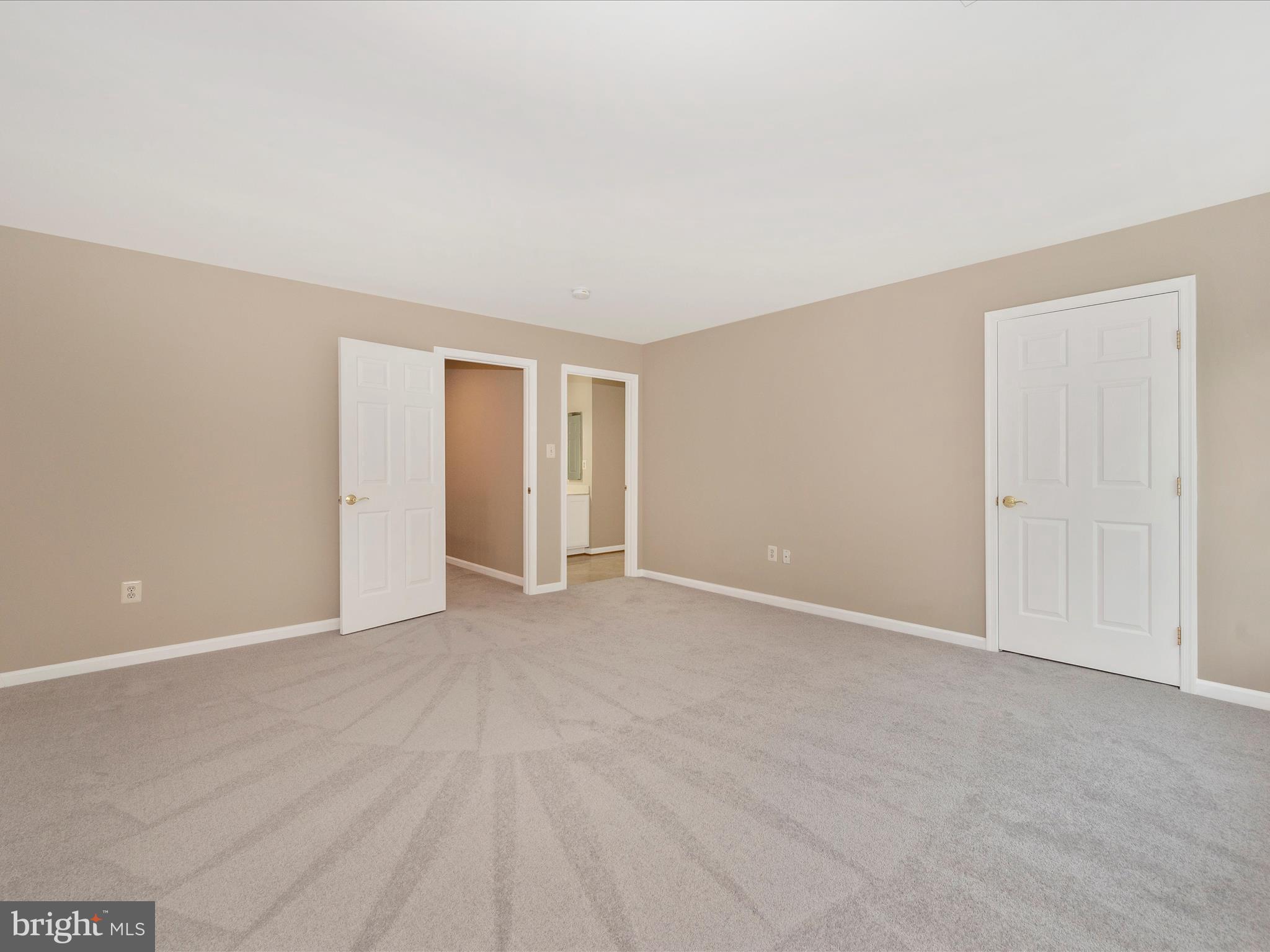 18845 Porterfield Way Germantown, MD 20874 - Photo 23 of 48 Primary Bedroom