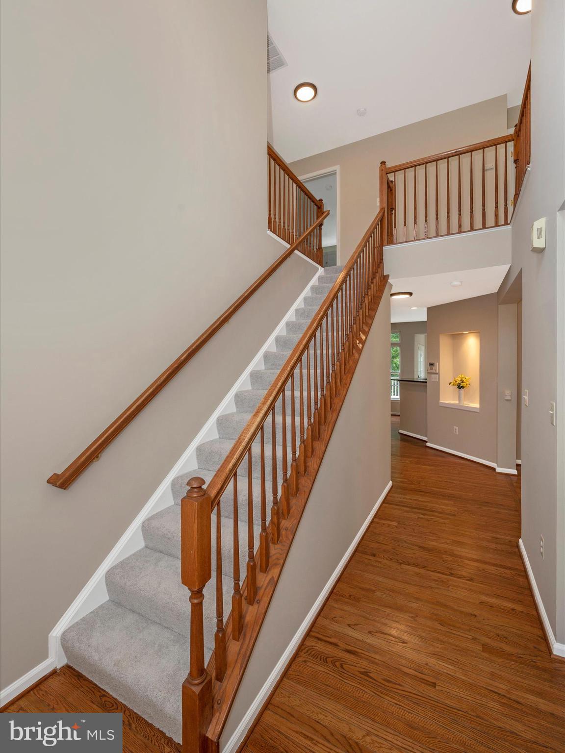 18845 Porterfield Way Germantown, MD 20874 - Photo 7 of 48 Front Entrance