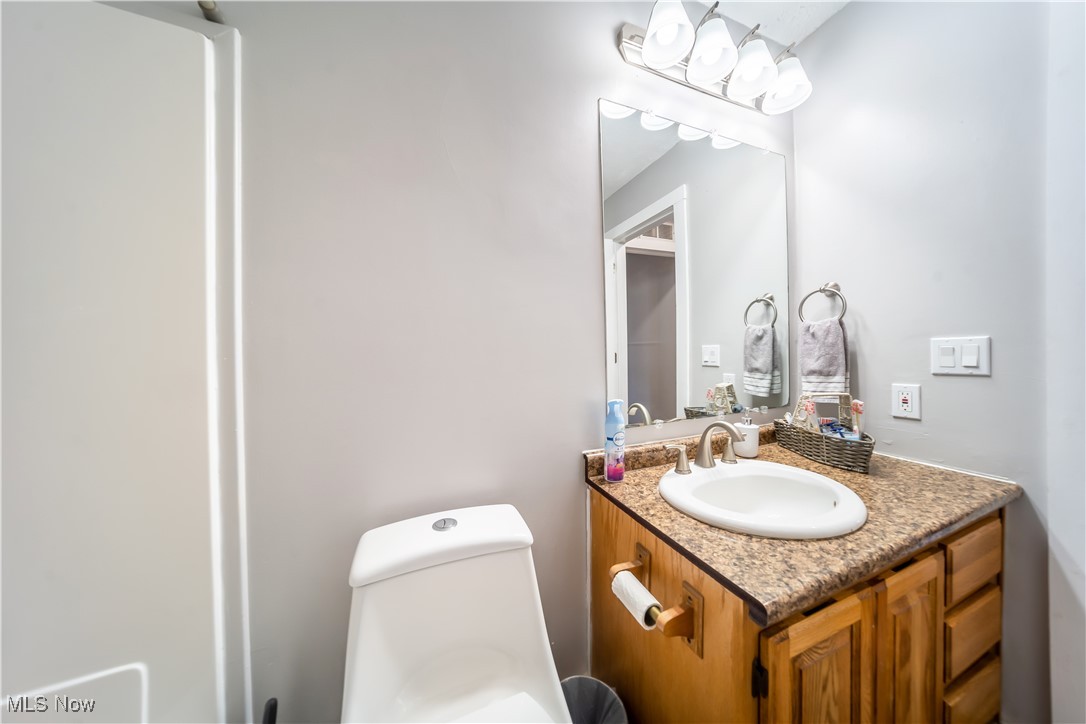 310 Essex Road Vermilion, OH 44089 - Photo 35 of 45