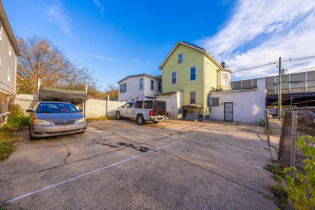 $699,000 | 80 4th Street, Elizabeth Port, NJ 07206