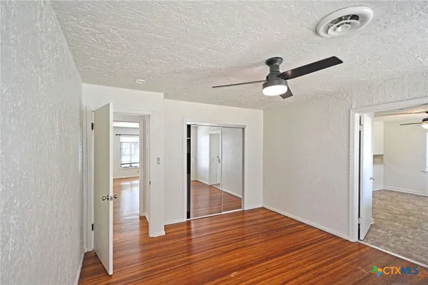 $2,200 | 268 East Mill Street, New Braunfels, TX 78130