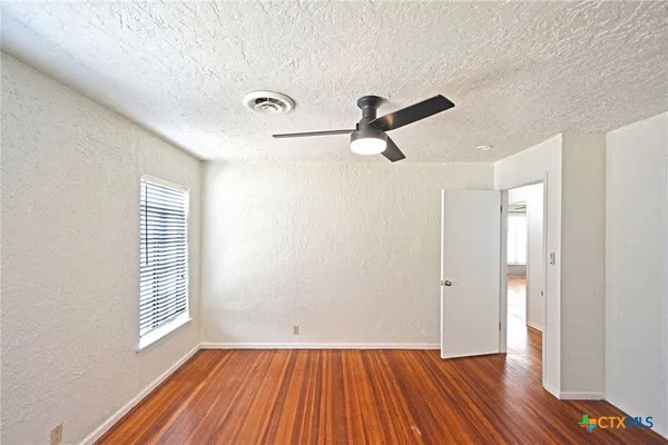 $2,200 | 268 East Mill Street, New Braunfels, TX 78130