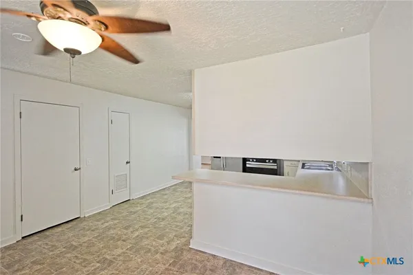 $2,200 | 268 East Mill Street, New Braunfels, TX 78130