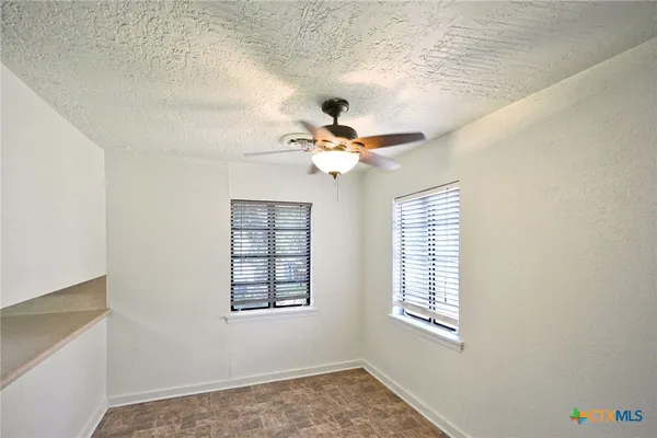 $2,200 | 268 East Mill Street, New Braunfels, TX 78130