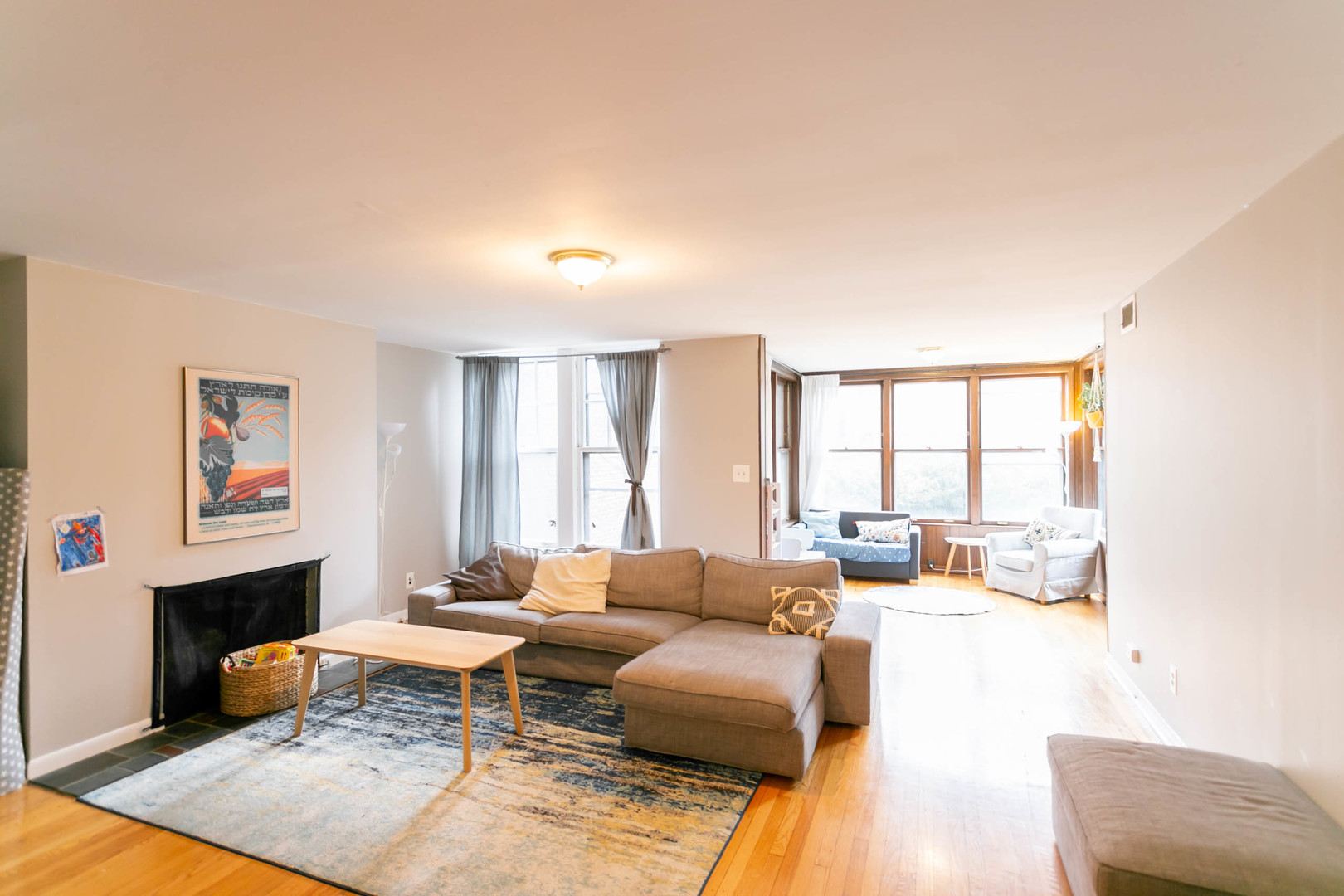 555 West Roscoe Street, Unit 2 Chicago, IL 60657 - Photo 2 of 18