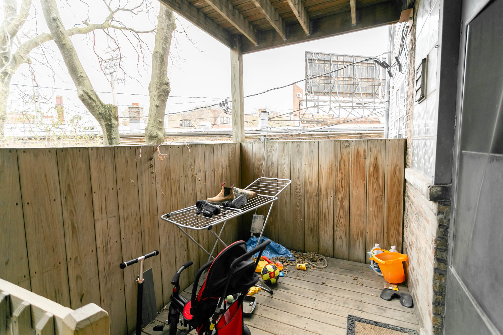 555 West Roscoe Street, Unit 2 Chicago, IL 60657 - Photo 17 of 18