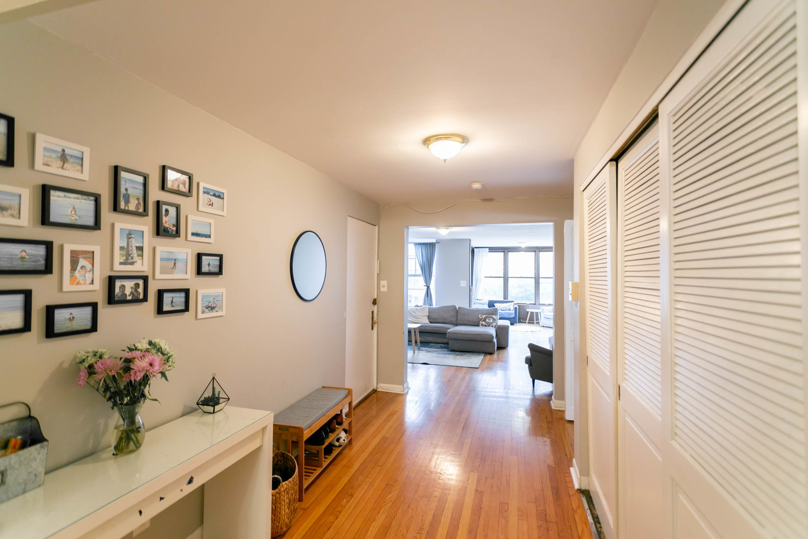 555 West Roscoe Street, Unit 2 Chicago, IL 60657 - Photo 6 of 18