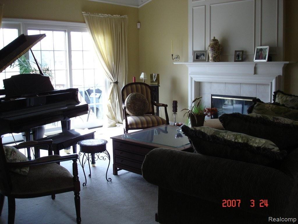 1635 Boulder Court, Unit 54 Rochester, MI 48306 - Photo 2 of 10 Family Centered Great Room...