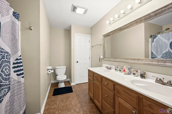 $215,000 | 10911 Cheryll Drive, Denham Springs, LA 70706
