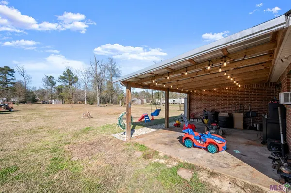 $215,000 | 10911 Cheryll Drive, Denham Springs, LA 70706