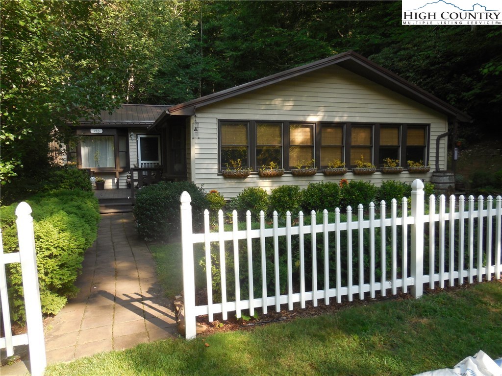 156 Yellow Brick Road Todd, NC 28684 - Photo 1 of 24 Gallery Image 1