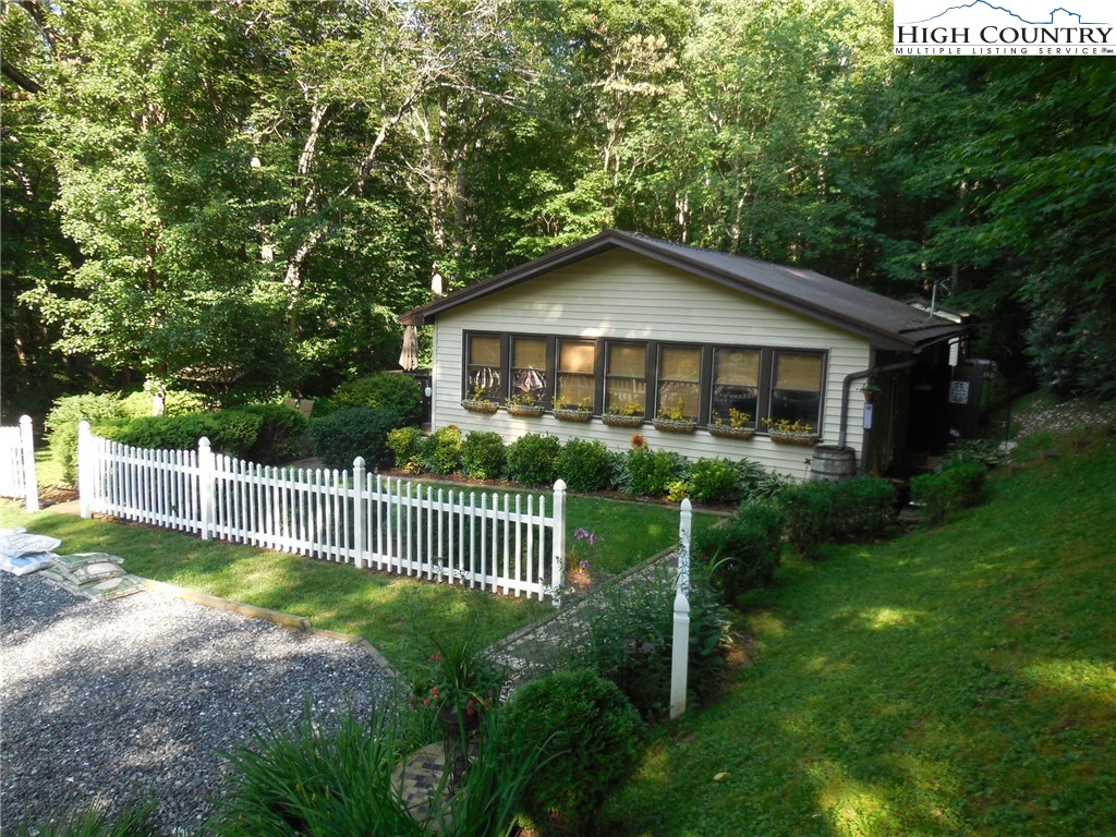 156 Yellow Brick Road Todd, NC 28684 - Photo 23 of 24 Gallery Image 23