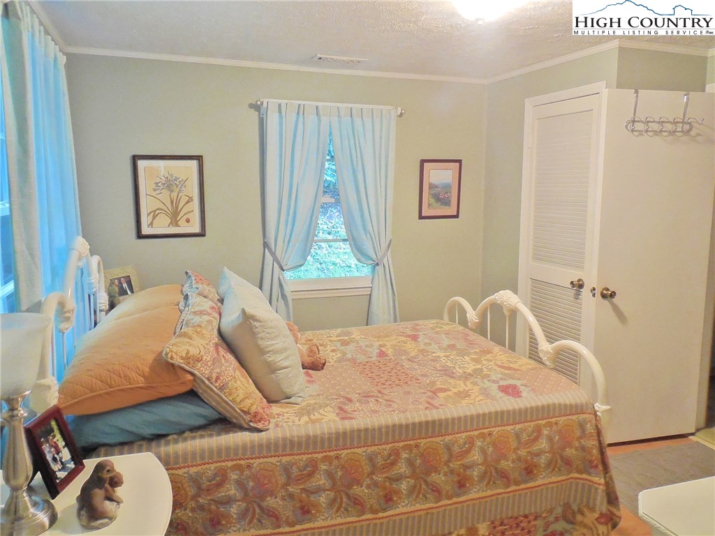 156 Yellow Brick Road Todd, NC 28684 - Photo 6 of 24 Gallery Image 6