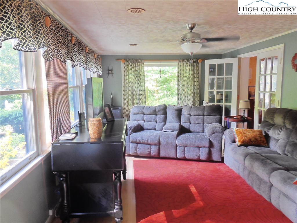156 Yellow Brick Road Todd, NC 28684 - Photo 8 of 24 Gallery Image 8