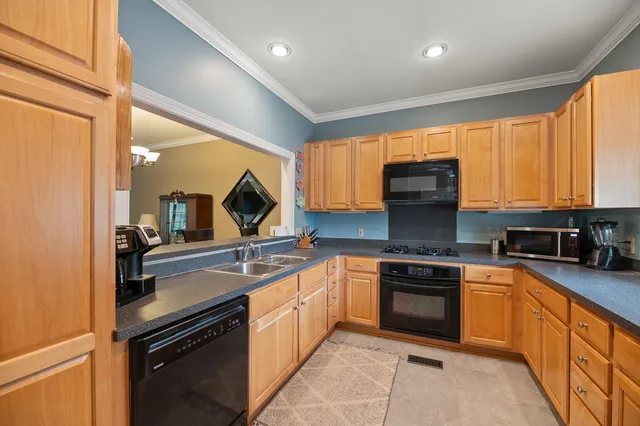 $525,000 | 5276 7th Green Drive, Hollywood, SC 29449