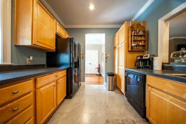 $525,000 | 5276 7th Green Drive, Hollywood, SC 29449