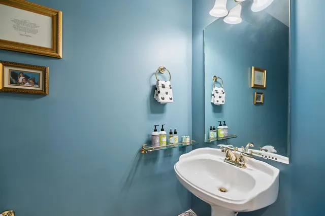 $525,000 | 5276 7th Green Drive, Hollywood, SC 29449